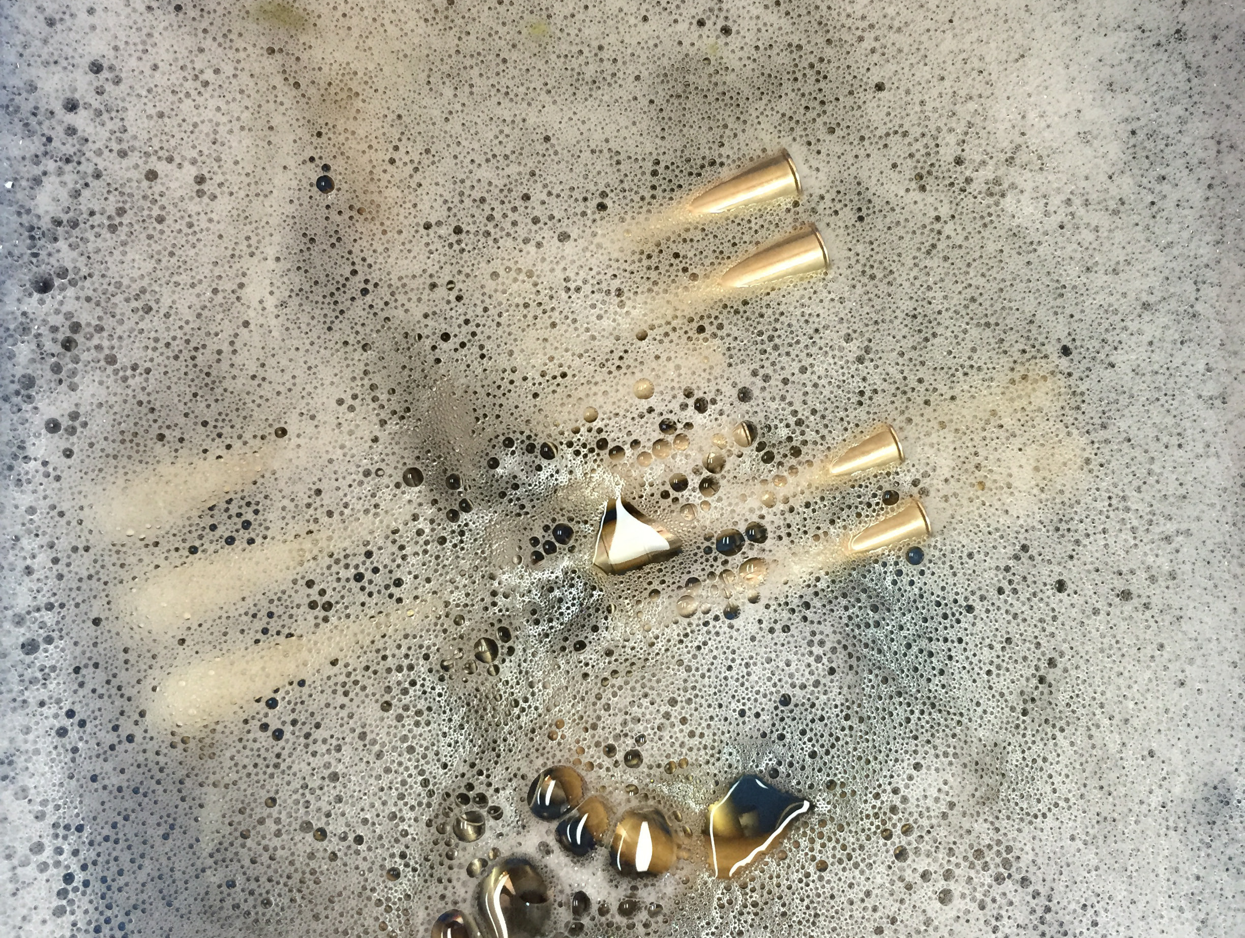 ホルンの管内洗浄写真